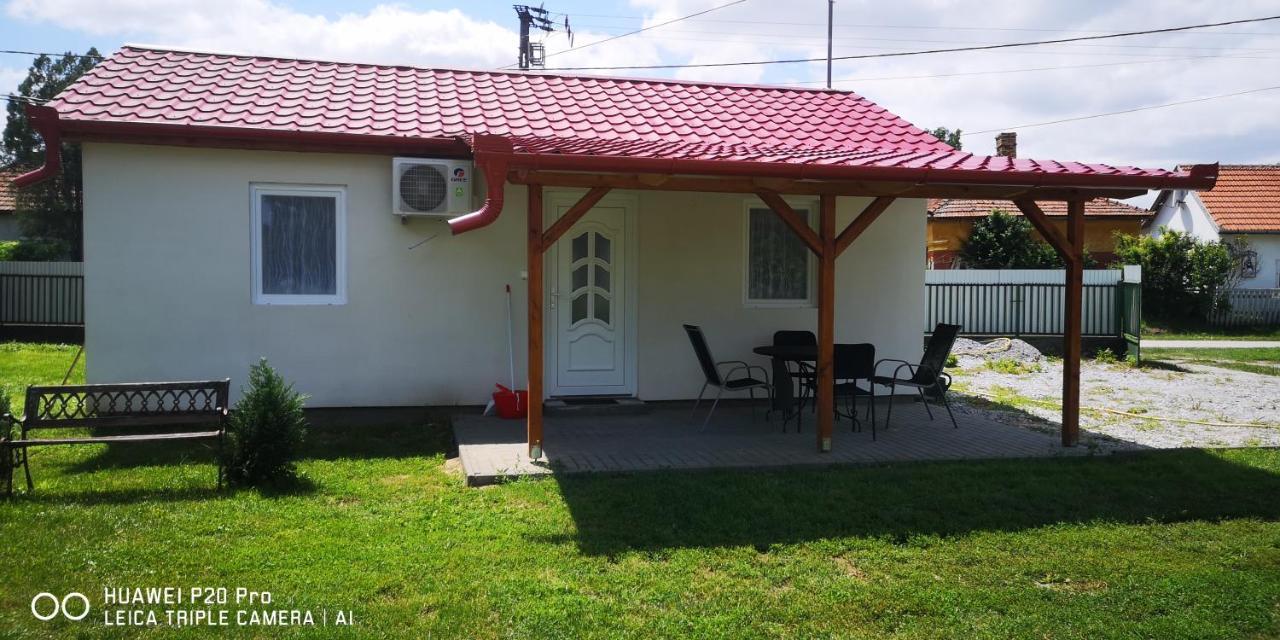 Rákóczi Vendégház Poroszlo Exterior foto