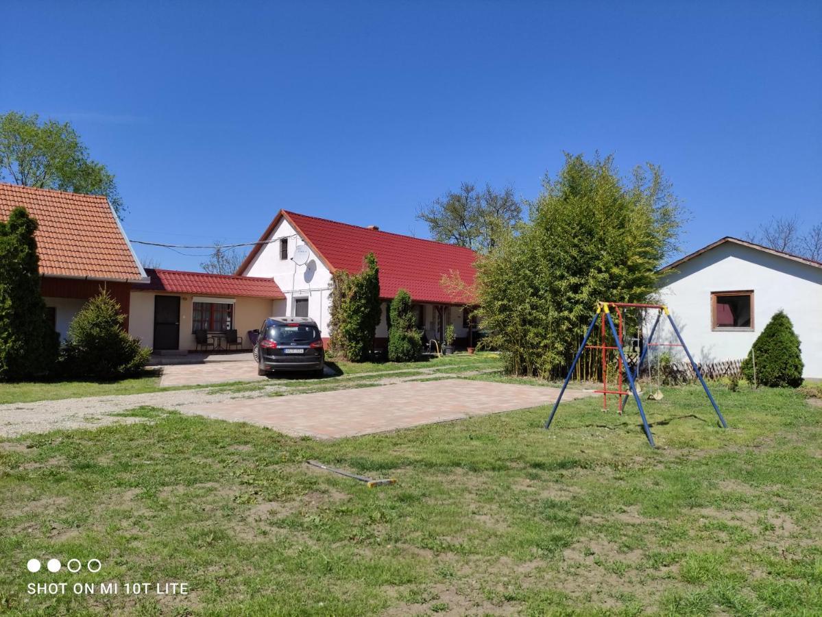 Rákóczi Vendégház Poroszlo Exterior foto