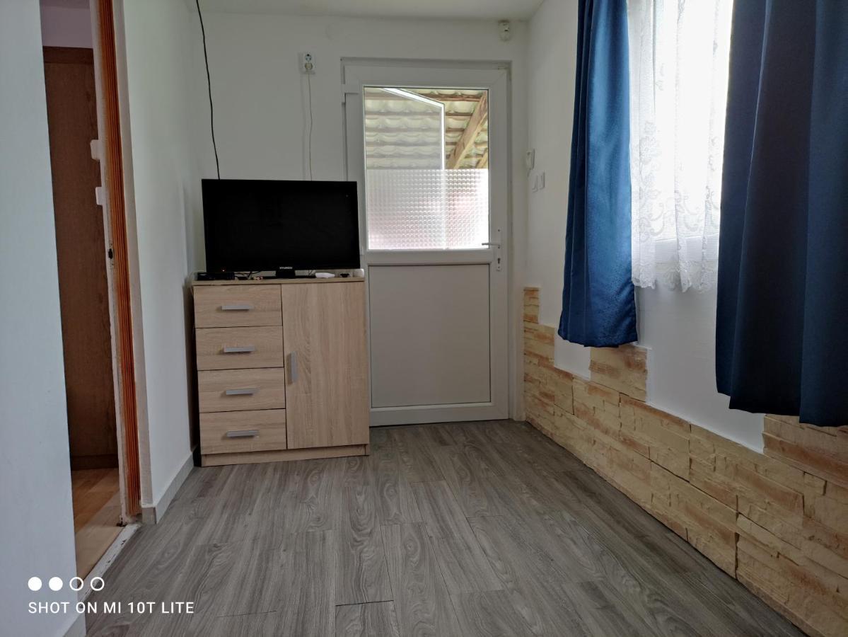 Rákóczi Vendégház Poroszlo Exterior foto