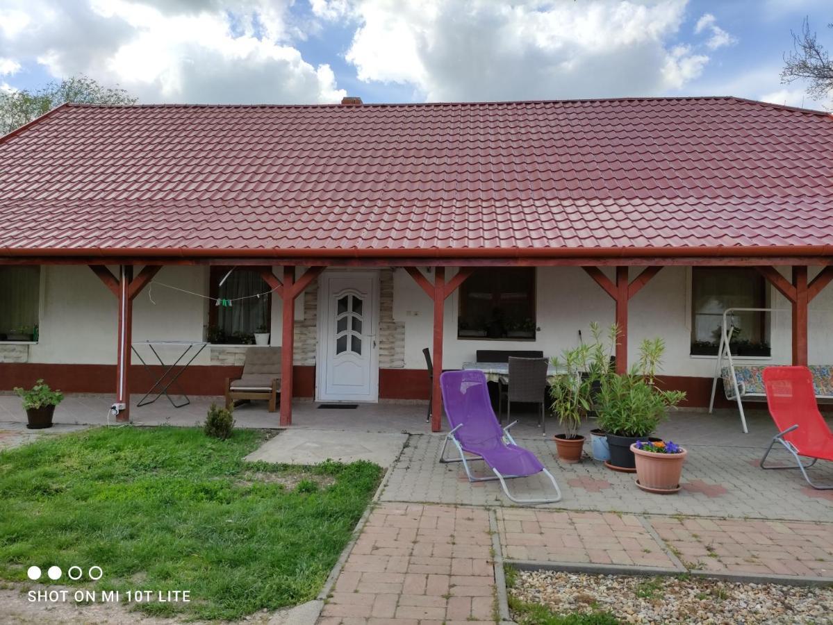 Rákóczi Vendégház Poroszlo Exterior foto