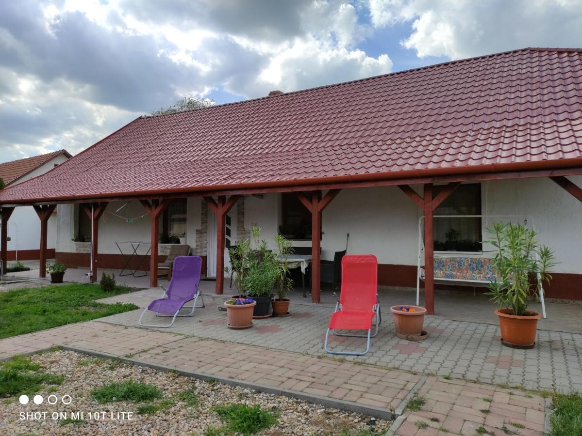 Rákóczi Vendégház Poroszlo Exterior foto