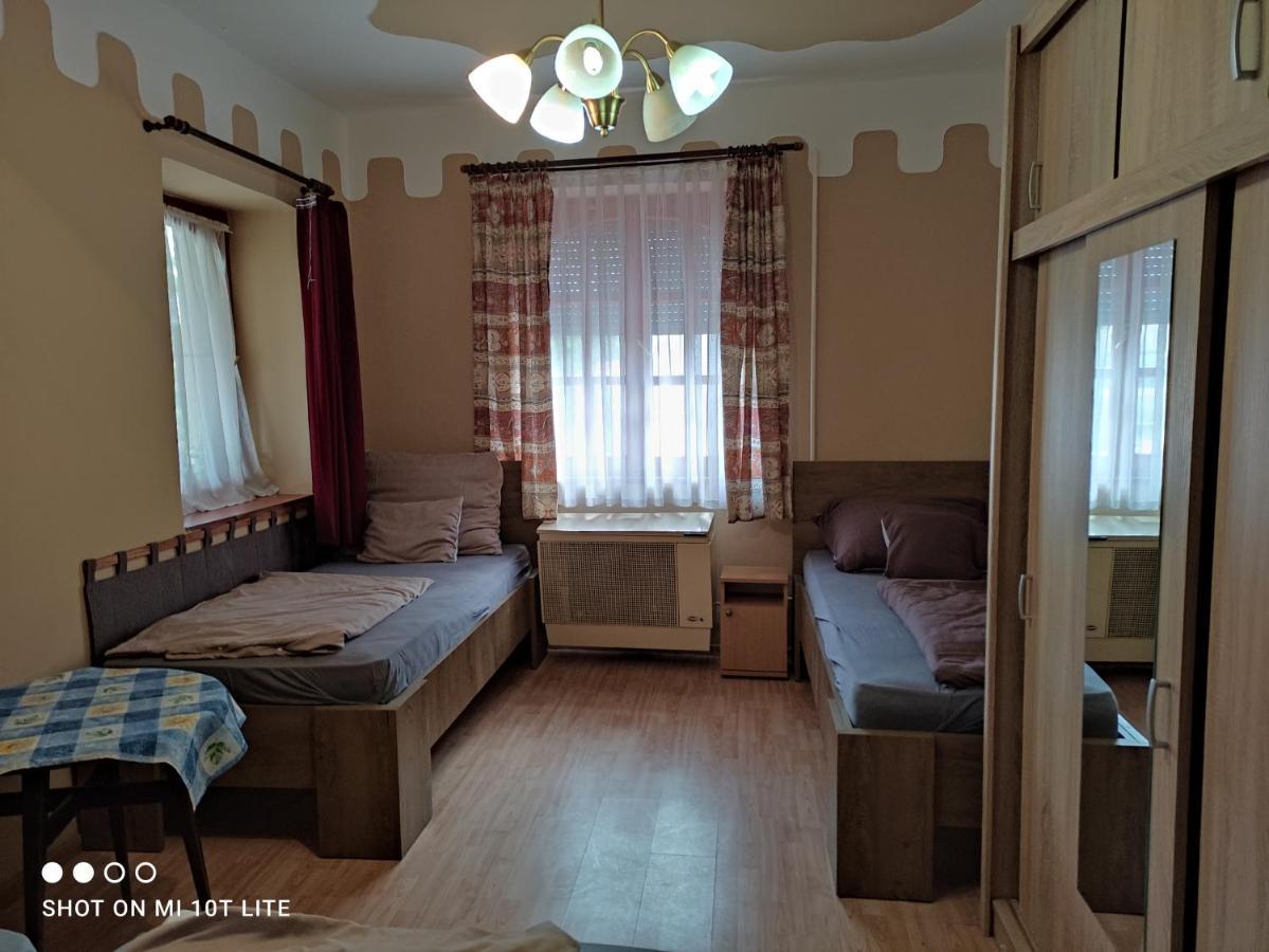Rákóczi Vendégház Poroszlo Exterior foto