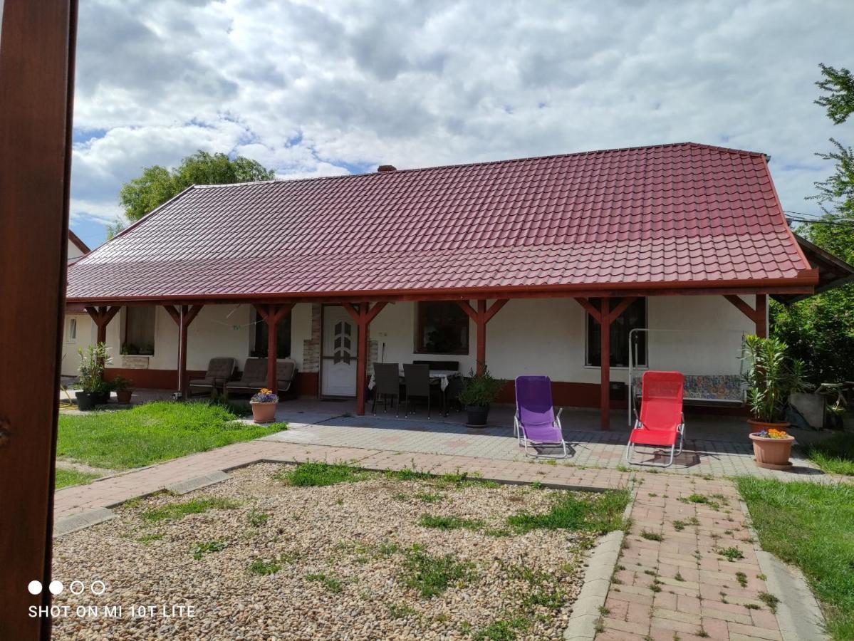 Rákóczi Vendégház Poroszlo Exterior foto