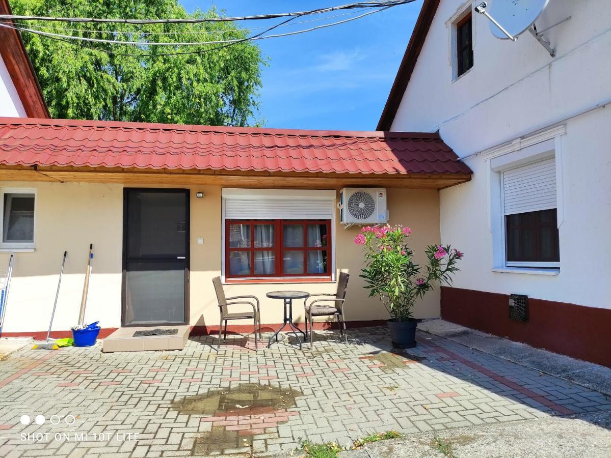 Rákóczi Vendégház Poroszlo Exterior foto