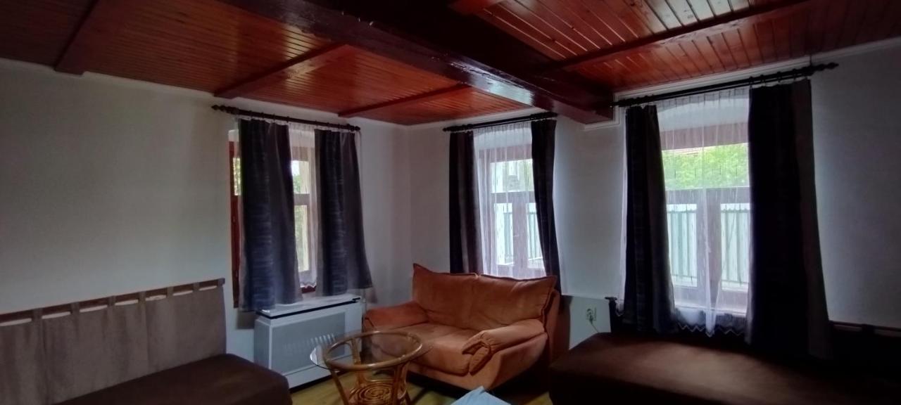 Rákóczi Vendégház Poroszlo Exterior foto