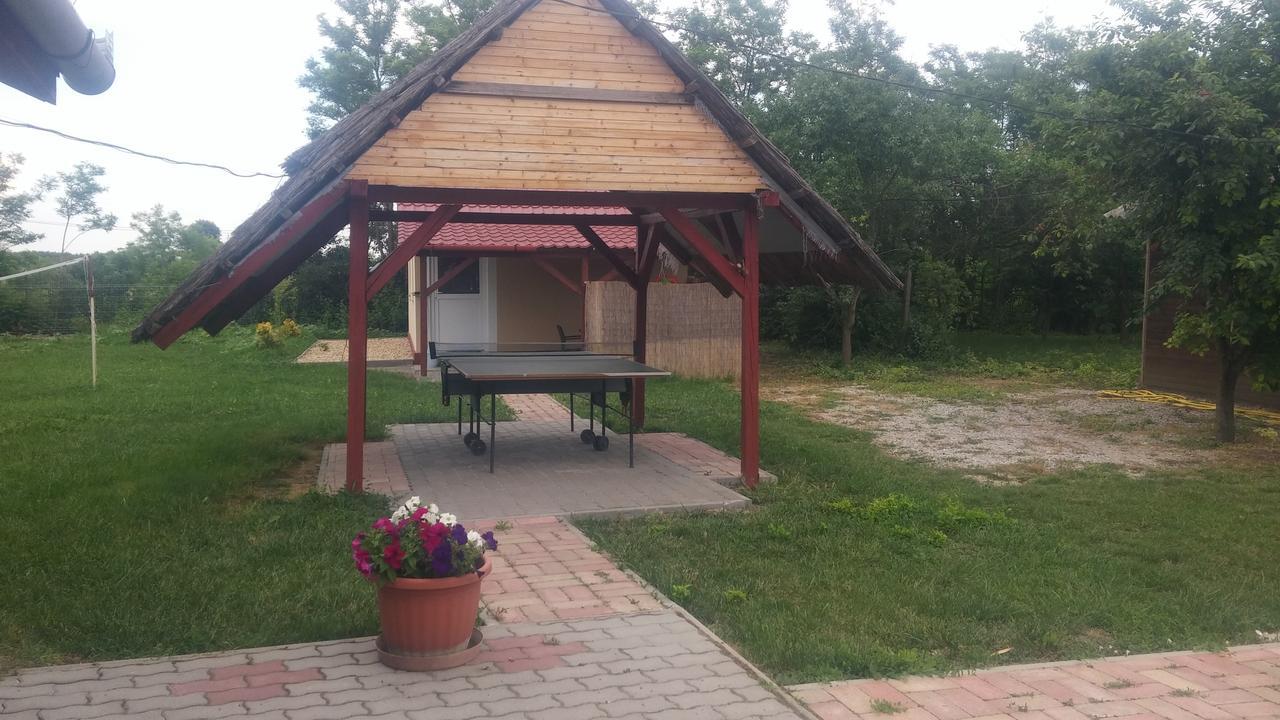 Rákóczi Vendégház Poroszlo Exterior foto